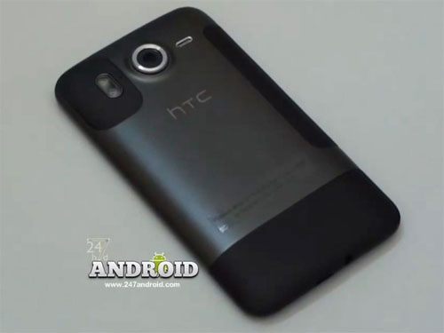 Cận cảnh bộ đôi 'dế' khủng của HTC